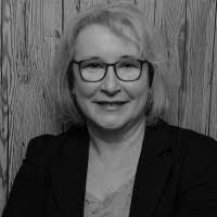 Tina Strobel's Instagram, Twitter & Facebook