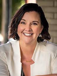 Tess Parrish's Instagram, Twitter & Facebook