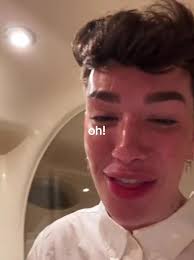 Heartstopper Volume 5 has arrived just in time for Christmas 👀🎄 Ava...