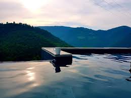 Cautari recente din categoria 'pensiuni cu piscina la munte' (205). Top 10 Pensiuni Cu Piscine La Munte Accesibile Cu MaÈ™ina Pentru O VacanÈ›Äƒ De Vis In Romania