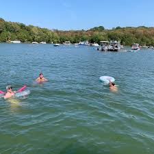 I'm going to great britain in october. Photos At Party Cove Lake In Hermitage
