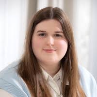 200+ "Hillary ?" profiles