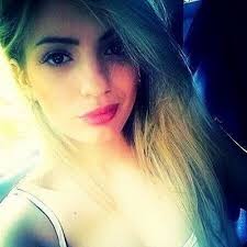 Rochelle Barton (@taffylone)