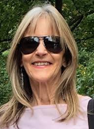 Diane Mcintire's Instagram, Twitter & Facebook