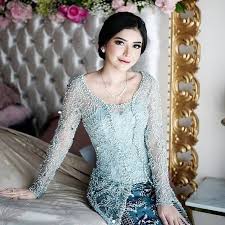 Trend baju untuk tunangan sederhana. Referensi Jahit Kebaya Non Hijab Seragam Batik Brokat Facebook