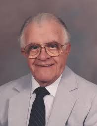 Dennis Shea's Instagram, Twitter & Facebook