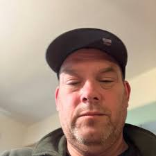 Definitely cold stay warm beautiful 😻