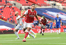 Het stadion zal de naam emirates stadium voor minimaal 15 jaar dragen. Pin On Arsenal Fc
