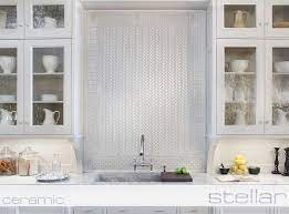 Discover inspiration for your kitchen remodel or upgrade with ideas for storage, organization, layout and decor. Love This White Kitchen Luxury Kitchen Backsplash Luxury Tile Kitchen Tiles Backsplash