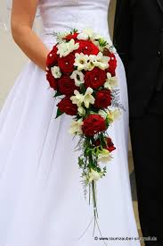 Zu einer hochzeit gehören viele traditionen und. Brautstrauss Raumzauber Sinnwelt