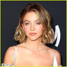 Georgina Tyler's Instagram, Twitter & Facebook