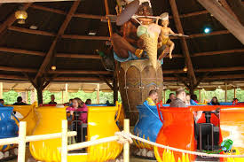 And disturbingly catchy theme song. Monsieur Cannibal Efteling Freizeitpark Welt De