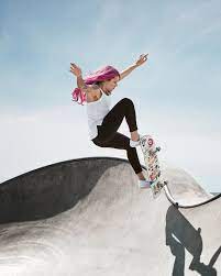 Veja mais ideias sobre bufoni, letícia bufoni, skatista brasileiro. Pin By Brenna Callahan On Sk8ter Surf Painting Skateboarding Wallpaper Skate Style