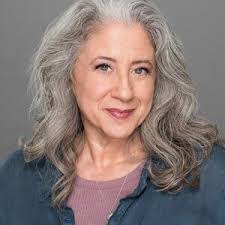 Amanda Greig's Instagram, Twitter & Facebook