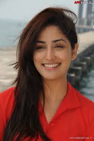 Image result for yami gautam in action jackson blue saree