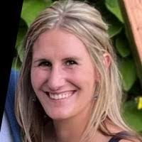 Sarah Auclair's Instagram, Twitter & Facebook