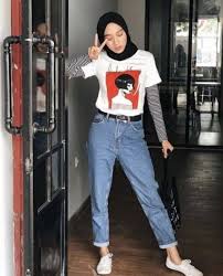Satu lagi motif pakaian yang kini digandrungi oleh pencinta fashion termasuk hijab influencer. 10 Tips Berpakaian Untuk Wanita Pendek Yang Berhijab