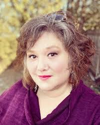 Heidi Leicht's Instagram, Twitter & Facebook