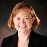 Lori Earnest's Instagram, Twitter & Facebook