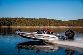 The best bass boats in the world share a number of traits like big casting decks, large livewells, and of course rather radical performance (see best bass boats of 2013), if you enjoy things. Vexus Boats Aluminum Fiberglass Fishing Boats