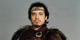 Hero corp de simon astier : Film Kaamelott Alexandre Astier Devoile La Date De Sortie Et Le Teaser