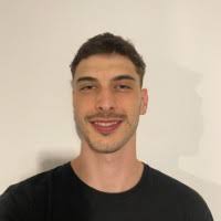 90+ perfiles de «Emery»