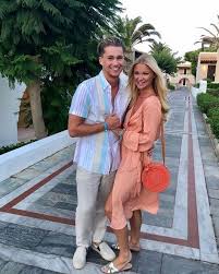 After the freak fireball accident earlier this year that left her covered in horrific burns and facing. Who Is Aj Pritchard S Girlfriend Abbie Quinnen And Why Has She Got Third Degree Burns Ok Magazine
