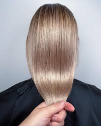 And now i know how those ladies in posters advertising shampoo have. Glass Hair Trend Is Ruling Instagram Here S A Step By Step Tutorial To Try It Out