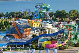 Поездка по геленджику в аквапарк обойдется всего в 100 руб., из кабардинки и дивноморского — 200 руб. Akvapark Zolotaya Buhta V Gelendzhike