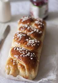 Brioche Tressee A La Creme Fraiche Brioche Tressee Brioche Pains A Hot Dog