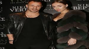 Δολοφονία τάσου μπερδέση στη βάρη: V5uodewijkj3xm