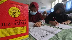 Pengertian mad layyin secara bahasa adalah lunak. Pengertian Mad Thabi I Hukum Bacaan Dan Contohnya Dalam Al Qur An