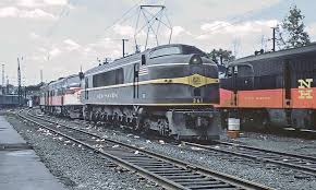 Nhrr Ep 4 361 The First Ep 4 Of 6 Built By Ge In 1938 At New Haven Ct June 25 1960 Rare Ep4 Color Scheme Railroad Photos Train Pictures Railroad Pictures