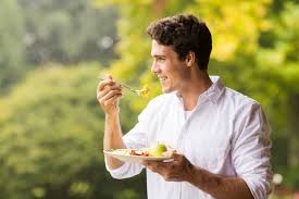 Untuk sarapan pagi setidaknya diperlukan sekitar 8 gram serat untuk bisa membantu mengurangi rasa lapar hingga jadwal makan siang. 5 Hal Yang Bisa Terjadi Jika Anda Tidak Sarapan Halaman All Kompas Com