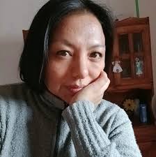 Gustar es fácil, el interés es otra cosa... Fíjate, no te enganches de lo  que no es real y aprende a diferenciar...