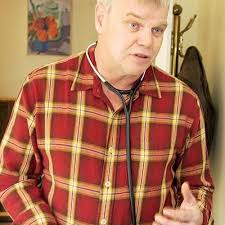 Dr. Wayne Longmore of Woodstock arrested by federal agents over painkiller  prescriptions