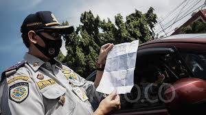 Karena di rumah tersebut hanya ada pembantu yang datang … Cara Mengurus Sikm Bagi Calon Penumpang Pesawat Di Masa Psbb Bisnis Tempo Co