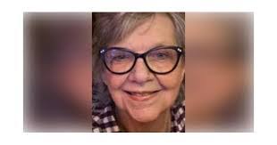 Debra Crane's Instagram, Twitter & Facebook