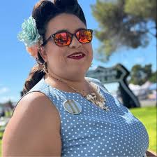 Who can recommend a photographer for a couples photoshoot in Lake Havasu  City?