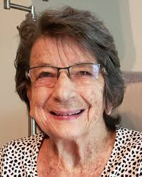 Mme Suzanne Corbeil — Résidence funéraire Steve L. Elkas