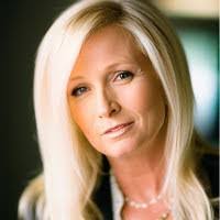 Carrie Esparza's Instagram, Twitter & Facebook