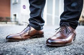 This is why oxfords are a very versatile shoe and they definitely have to take a place in your wardrobe. What Are Oxford Shoes