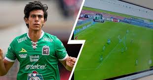 Chivas busca retener el 50% de los derechos de macã. Borussia Dortmund Interessierte Sich Fur Jose Juan Macias Bereits In Der Saison 2018 19 Tribuna Com