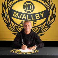 De selectie op één rij met alle: Mjallby Aif Mjallbyaifs Twitter