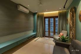 Apartment Interiors With Vintage Touch And Laced With A Lot Of Ornamentation Apartment Interior Hotel Room Interior Interior Designers