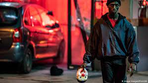 Berlin alexanderplatz movie reviews & metacritic score: Berlin Alexanderplatz Updated And Adapted Into Film Film Dw 16 07 2020