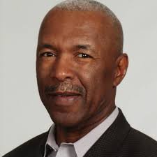 The Real Hank Aaron: An Intimate Look at the Life and Legacy of the Home  Run King: Moore, Terence: 9781629379883: Amazon.com: Books