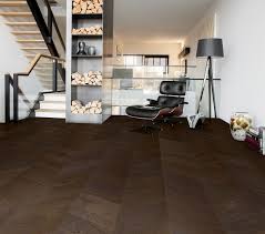 How To Choose The Ideal Living Room Floor Engineered Wood Floors Flooring Trends Wood Floors Wide Plank