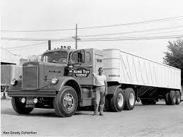 White 9000 With Sleeper - Winross Diecast Model White Truck Big Trucks Trucks