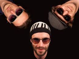 The BMW Welt Jazz Award 2014. Starting next January, international  ensembles will compete at the 6th edition of the Award held at BMW Welt  following the motto “Sense of Humour”.